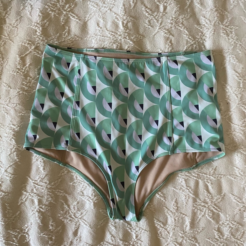 High waisted bottoms